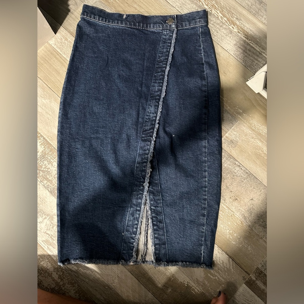 Madewell Raw Hem Denim Midi Skirt Size 25 Faux Wrap Zip Up